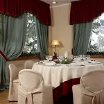 Grand Royal E Golf فندق 5*