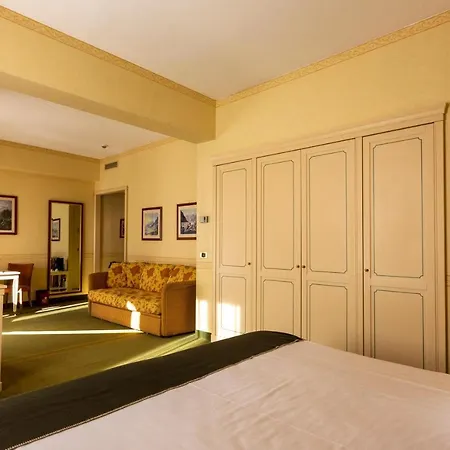 Grand Royal E Golf 5*