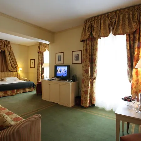 Hotel Grand Royal E Golf 5*