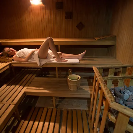 Grand Royal E Golf فندق