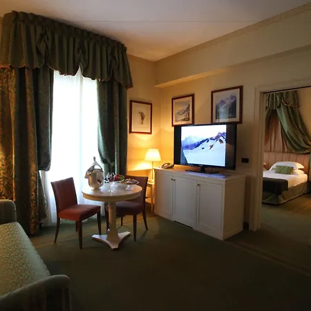 Hotell Grand Royal E Golf Courmayeur