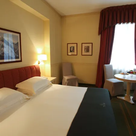 Grand Royal E Golf Отель 5*