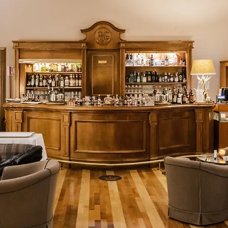 Отель Grand Royal E Golf 5*