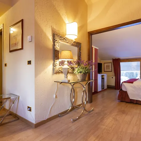 Grand Royal E Golf Отель