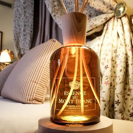 Grand Royal E Golf Отель