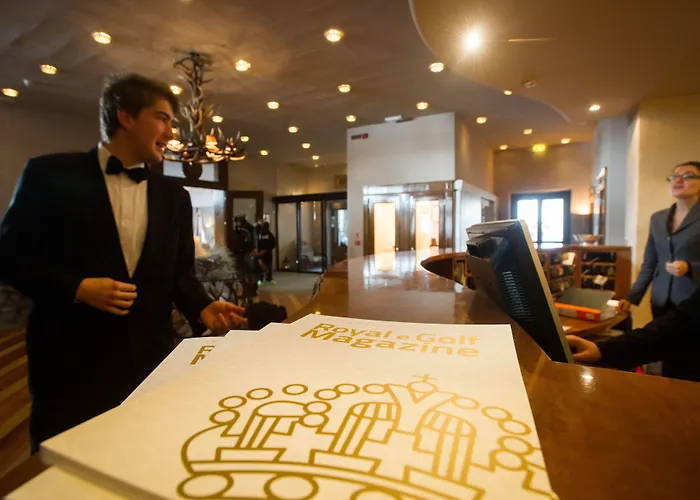 Hotell Grand Royal E Golf Courmayeur