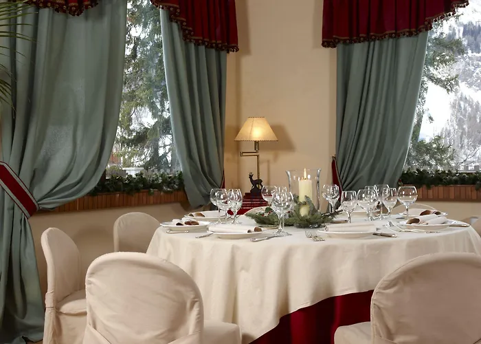 Grand Royal E Golf Hotell 5*