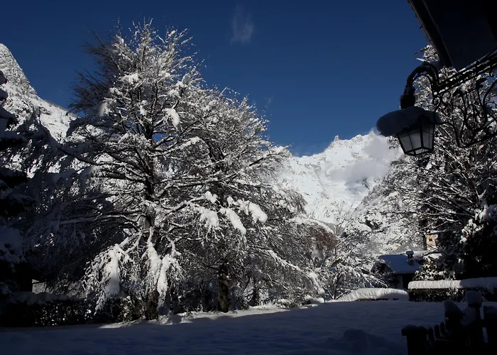 Grand Royal E Golf Hotell